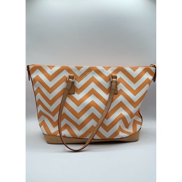 DOONEY & BOURKE: EUC; CHEVRON BAILEY TASSEL TOTE WITH WALLET - XLARGE CARRYALL - Picture 3 of 8